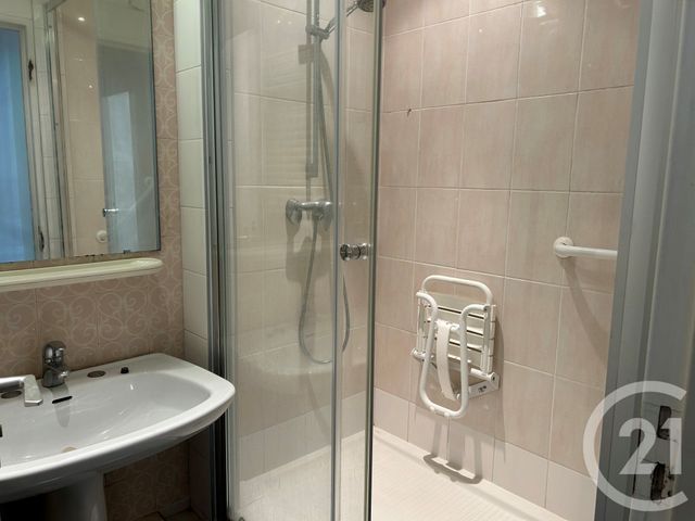 Appartement F4 / 5 &agrave; vendre - 5 pi&egrave;ces - 106,10 m2 - Paris - 75012 - ILE-DE-FRANCE