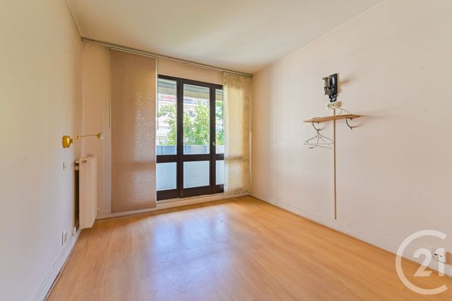 Appartement F4 / 5 &agrave; vendre - 5 pi&egrave;ces - 106,10 m2 - Paris - 75012 - ILE-DE-FRANCE