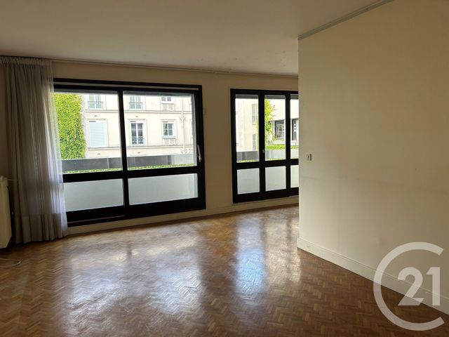 Appartement F4 / 5 &agrave; vendre - 5 pi&egrave;ces - 106,10 m2 - Paris - 75012 - ILE-DE-FRANCE