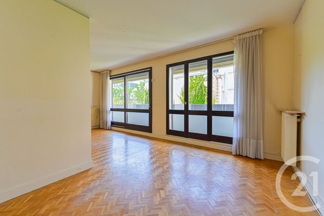 Appartement F4 / 5 &agrave; vendre - 5 pi&egrave;ces - 106,10 m2 - Paris - 75012 - ILE-DE-FRANCE