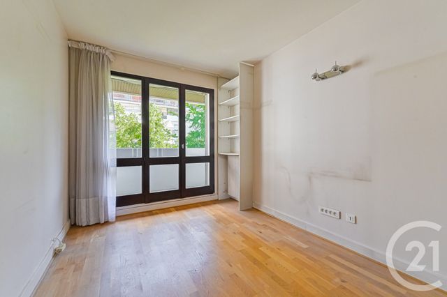 Appartement F4 / 5 &agrave; vendre - 5 pi&egrave;ces - 106,10 m2 - Paris - 75012 - ILE-DE-FRANCE