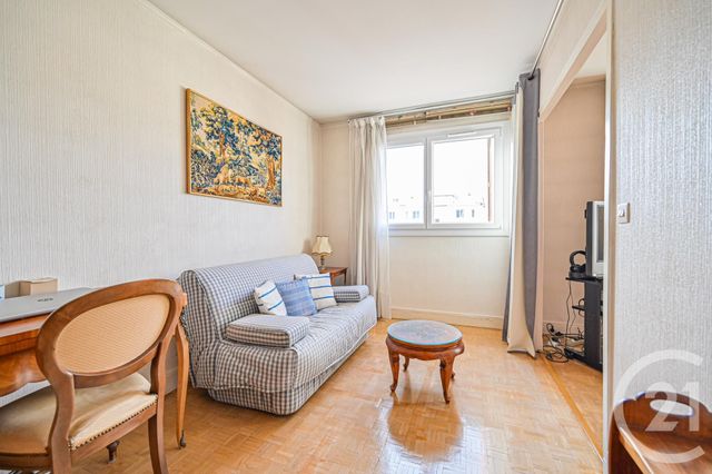 Afficher la photo en grand Appartement F3 à vendre - 3 pièces - 60,17 m2 - Paris - 75012 - ILE-DE-FRANCE