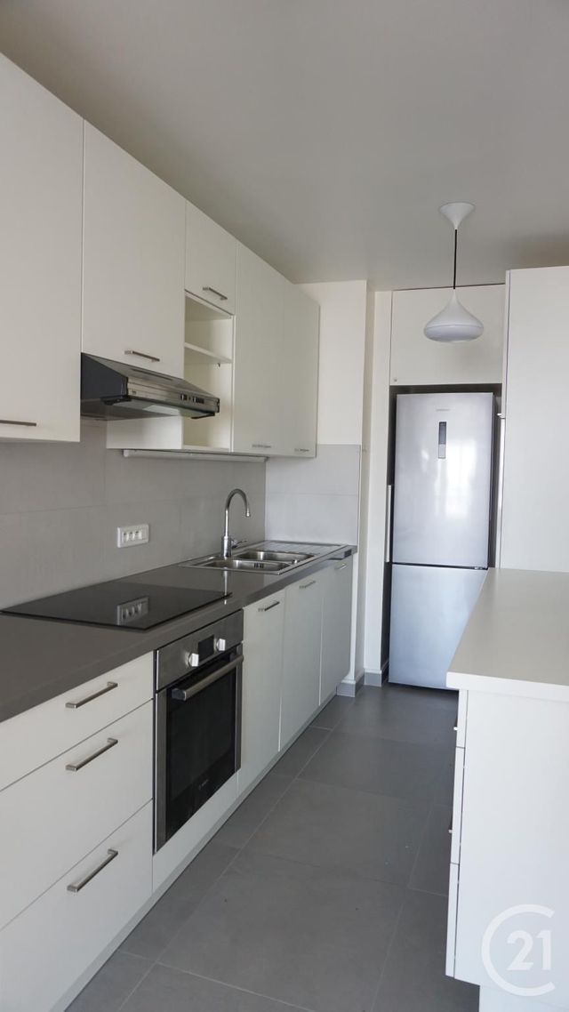 Appartement F2 &agrave; louer - 2 pi&egrave;ces - 49,90 m2 - Paris - 75020 - ILE-DE-FRANCE