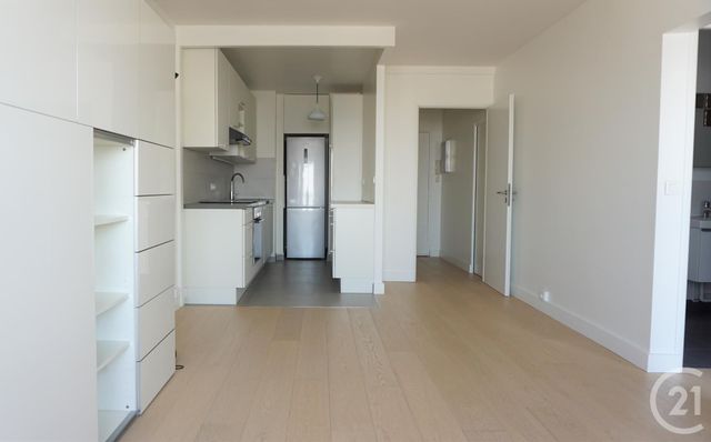 Appartement F2 &agrave; louer - 2 pi&egrave;ces - 49,90 m2 - Paris - 75020 - ILE-DE-FRANCE