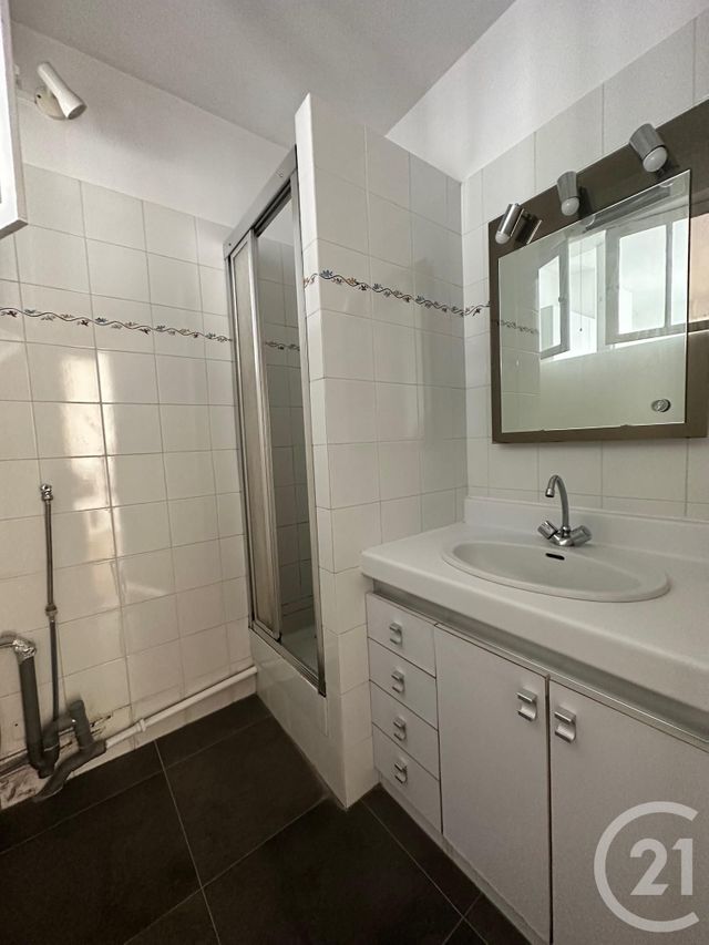 Appartement F2 &agrave; louer - 2 pi&egrave;ces - 30,30 m2 - Paris - 75012 - ILE-DE-FRANCE